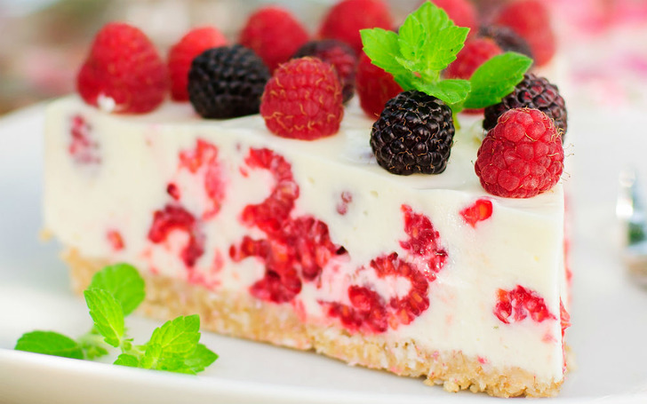 https://yemek.com/tarif/pismeyen-cheesecake/ ? | Pişmeyen Cheesecake Tarifi