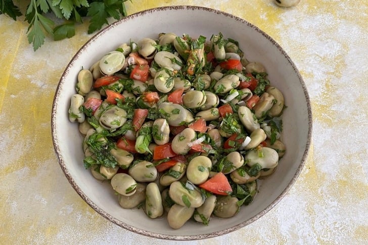 İç Bakla Salatası Tarifi