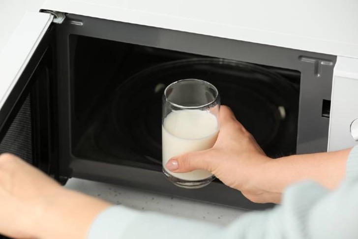 Mikrodalgada Süt Köpüğü Yapma