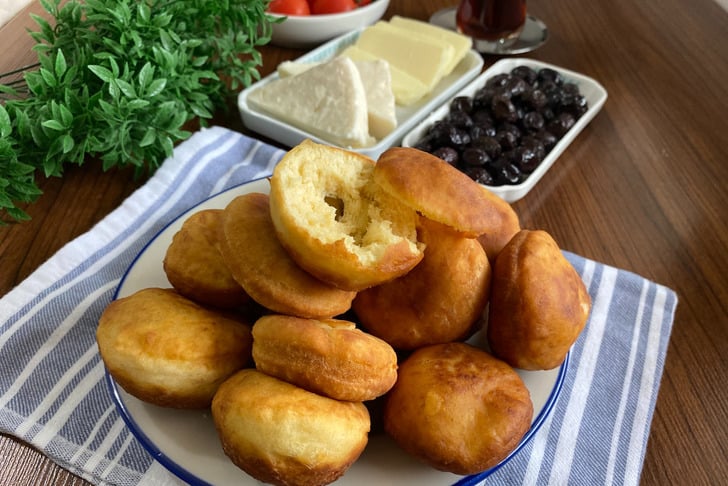 Mayasız Kolay Pişi Tarifi