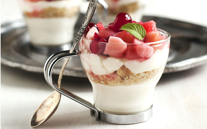 Meyveli Dondurmalı Cheesecake Tarifi