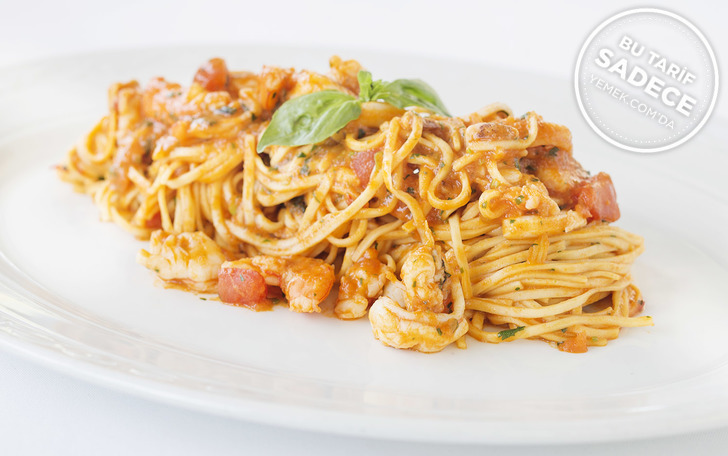 Karidesli ve Kalamarlı Tagliolini Tarifi