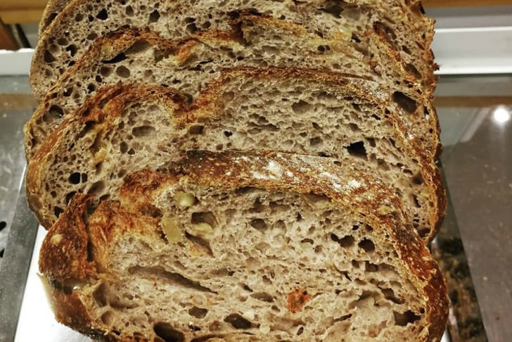 https://www.facebook.com/Urban-Bread-Artisan-Bakery-179758386015553/ | facebook