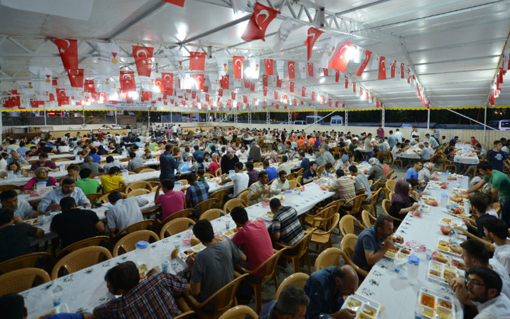 istanbul-iftar-cadirlari-2