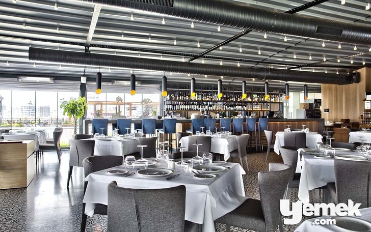 Ouzo Roof Restaurant Yemek Düzeni