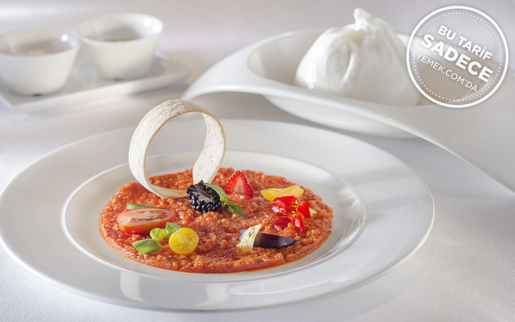 Domates Püreli Burrata Peyniri