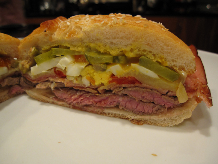 Chivito Sandviç Tarifi