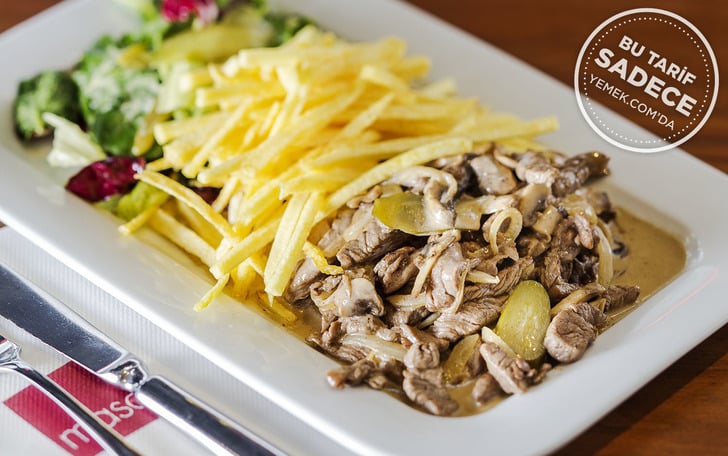 Beef Stroganoff Salatası Tarifi