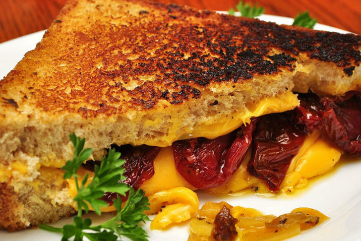 Grilled Cheese Tarifi