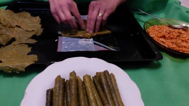 Pratik Yöntem Böyle Bir Şey: Yaprak Sarma En Kolay Nasıl Sarılır?