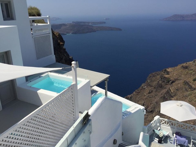 Telefonu İnterneti Kapatıp Sonsuza Kadar Kalmak İsteyeceğiniz Santorini'den 7 Mavi Mekan