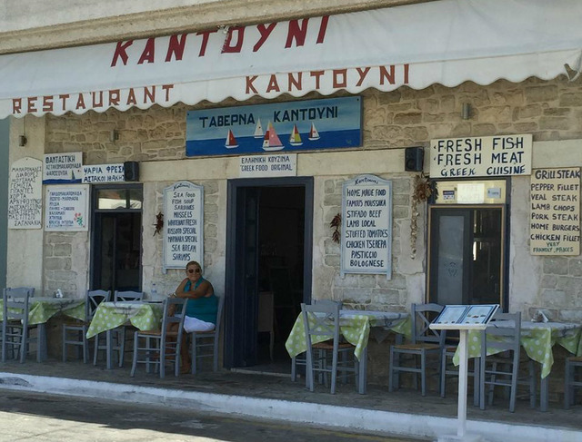 Telefonu İnterneti Kapatıp Sonsuza Kadar Kalmak İsteyeceğiniz Santorini'den 7 Mavi Mekan