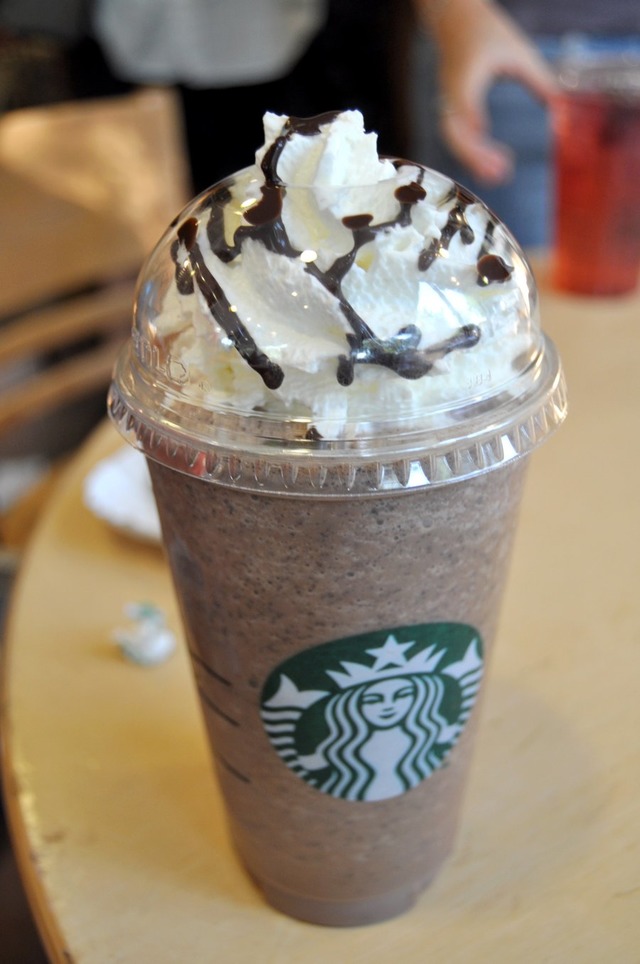 Sipariş Vermeden Önce Bilmeli: Hangi Starbucks Kahvesi Kaç Kalori?