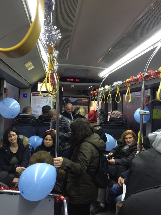 Yolcular Üşümesinler Diye WhatsApp'tan Haber Veren İETT Şoförü: Hikmet Yılmaz