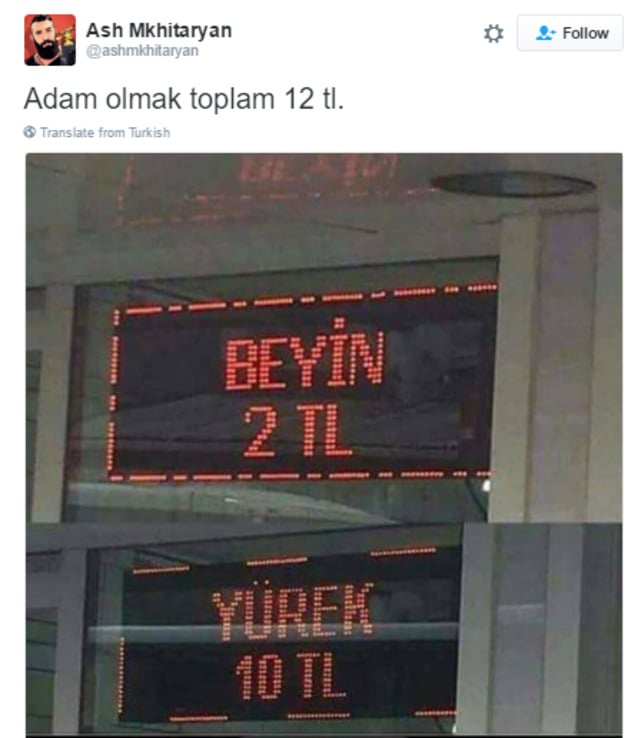 2016'da Okurken Ağzımızdaki Çayı Püskürtmemize Yol Açan En Komik 25 Tweet