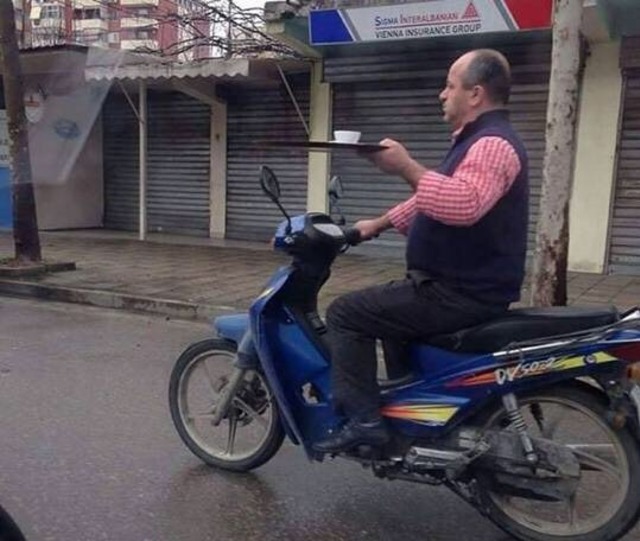 Kırk Fırın Ekmek Yesek de Anlayamayacağımız 19 Rahatsız Fotoğraf