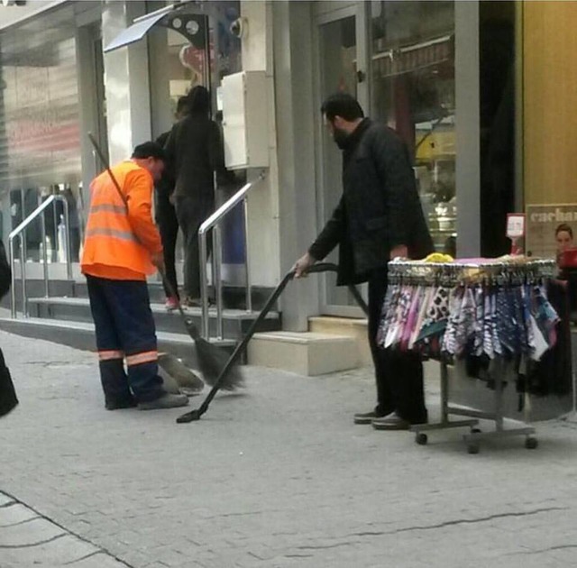 Kırk Fırın Ekmek Yesek de Anlayamayacağımız 19 Rahatsız Fotoğraf