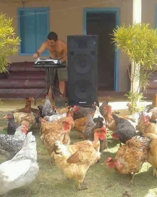 Kırk Fırın Ekmek Yesek de Anlayamayacağımız 19 Rahatsız Fotoğraf