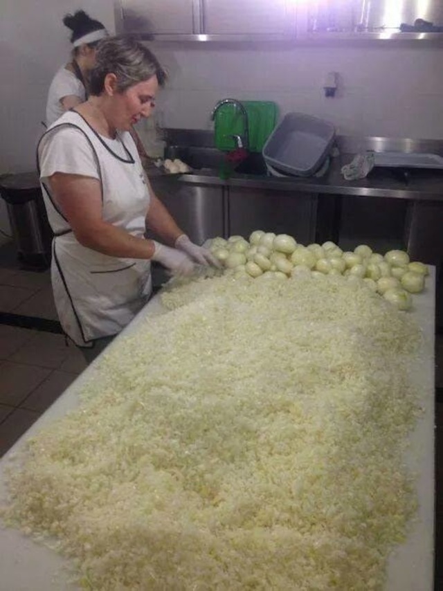Sadece Restoran Mutfağında Çalışmış Olanların Anlayabileceği 17 Acı Görüntü