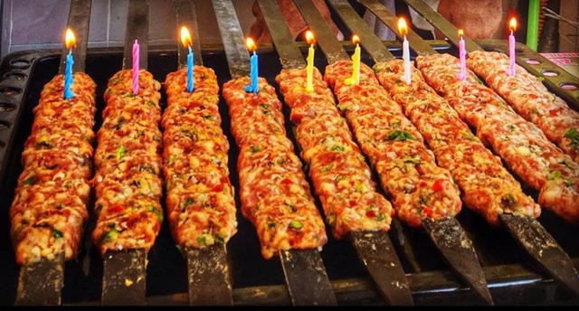 Sadece Türkiye'de Görebileceğiniz 11 Çok Bizden Doğum Günü Pastası