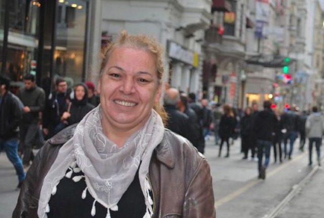 Evsizleri Ücretsiz Doyuran Türkiye'nin İlk Evsizler Lokantası: Hayata Sarıl Lokantası