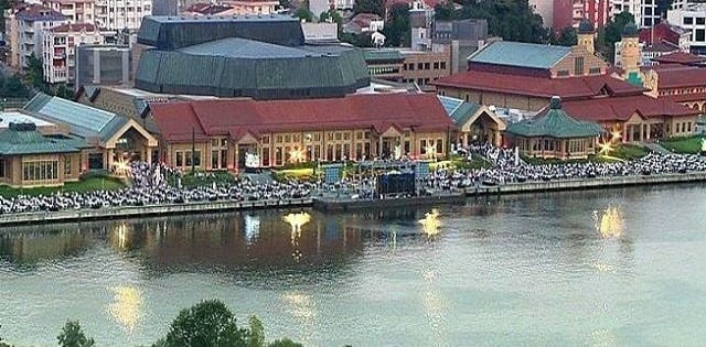 Guinness'e "Türk'e İmkansız De Sonra Otur İzle" Yazdıran 11 Yemekli Rekor