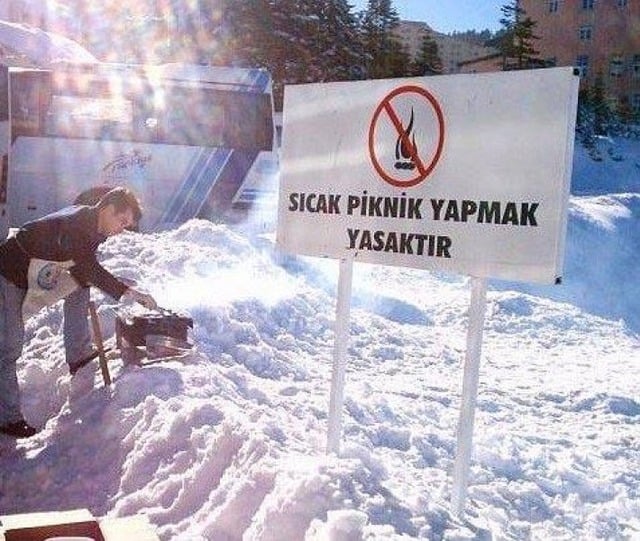Sadece Türkiye'de Görebileceğiniz Acayiplikte 20 Güldürürken Düşündüren Yasak
