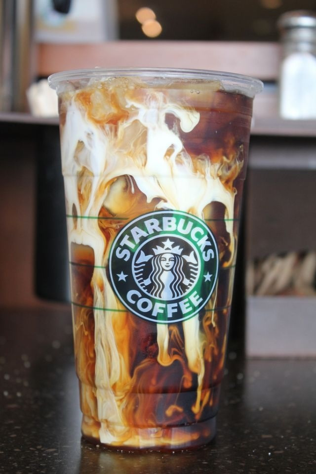 Starbucks'ta Kahve Sipariş Ederken Hemen Herkesin Yaptığı 9 Yanlış