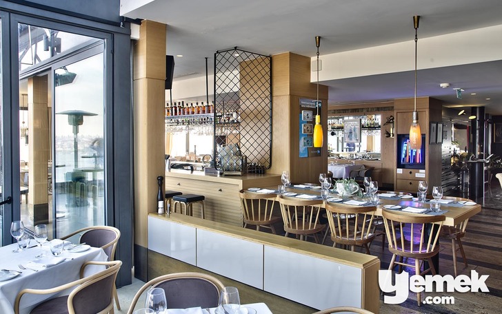 Vogue Restaurant Bar