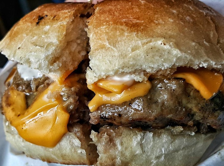 cem karakuş - biber burger