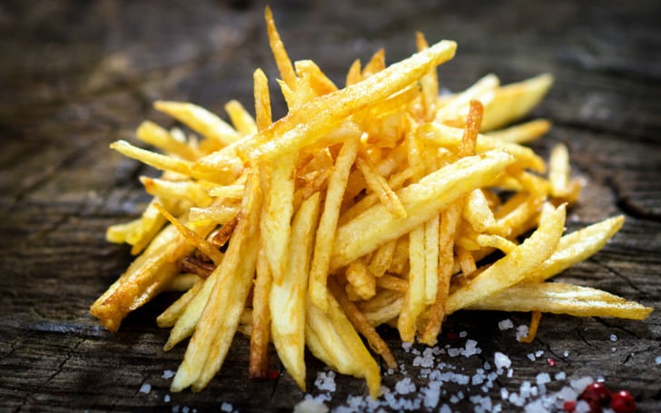 https://yemek.com/tarif/patates-kizartmasi/ | Patates Kızartması Tarifi 