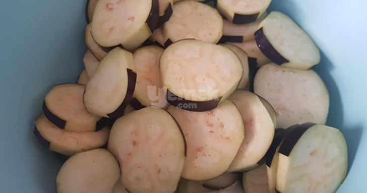 sodali-patlican-kizartmasi-adim-1