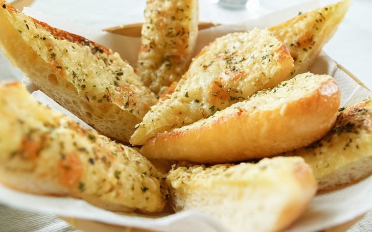 Sarımsaklı Ekmek Tarifi
