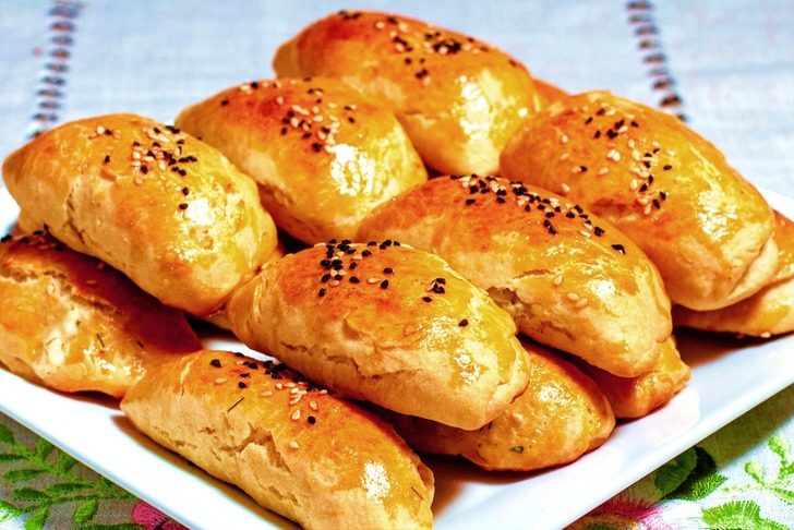 Mayasız Peynirli Poğaça Tarifi