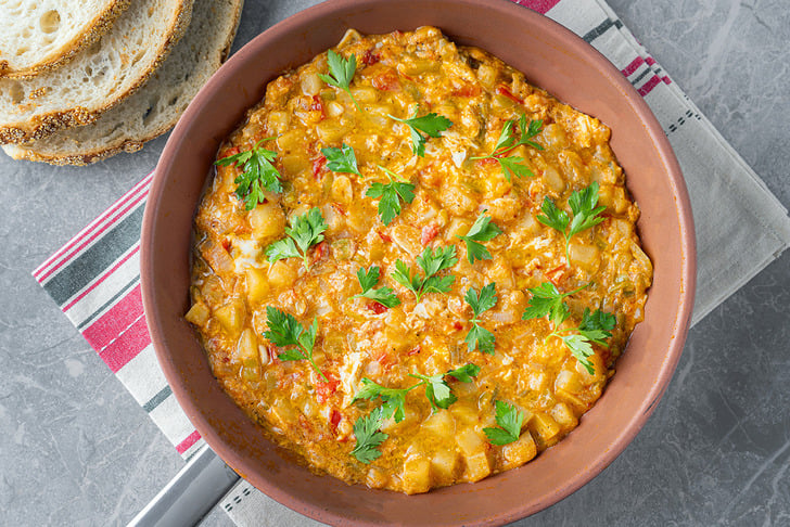 Patatesli Menemen Tarifi