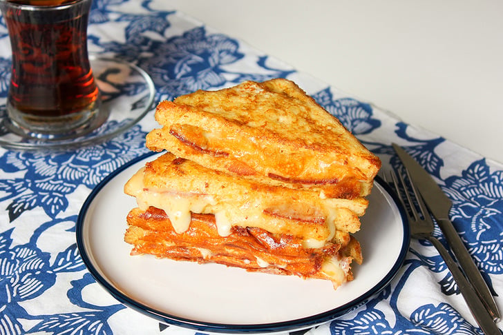 Tavada Yumurtalı Tost Tarifi