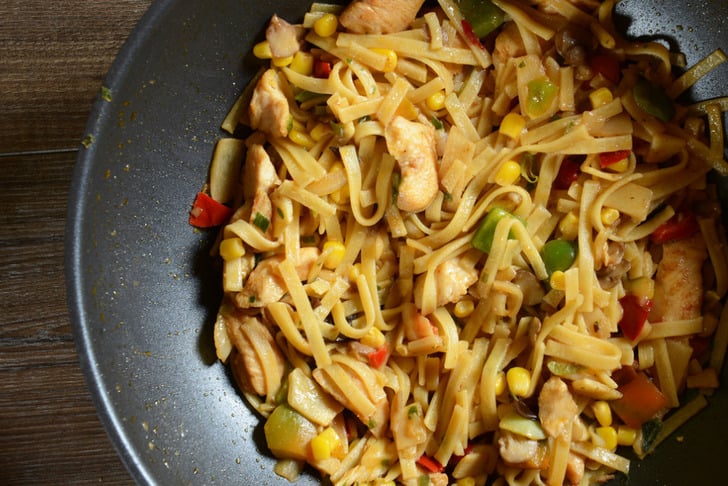 Tavuklu Erişte Tarifi