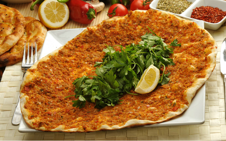 lahmacun-pizza-limon