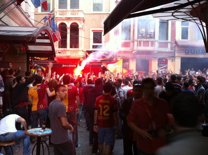 foursquare/nevizade
