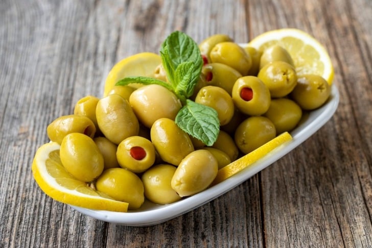 Biberli Yeşil Zeytin