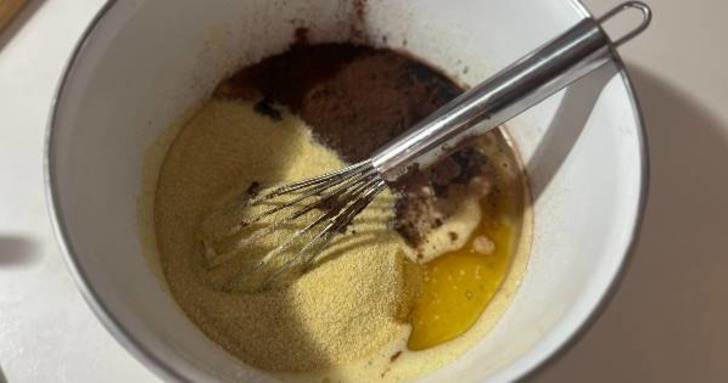 İrmikli Brownie Kek Tarifi Aşama 2