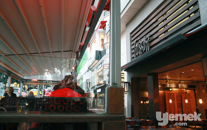 Grissini Restaurant Giriş