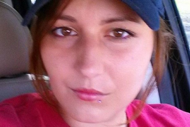 Bir Pizza Siparişiyle Kendinin ve Çocuklarının Hayatını Kurtaran Kadın