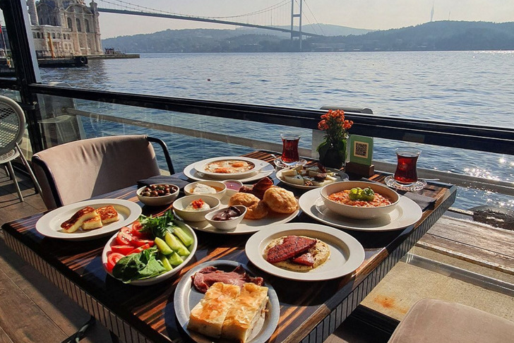 https://www.instagram.com/feriyeistanbul/