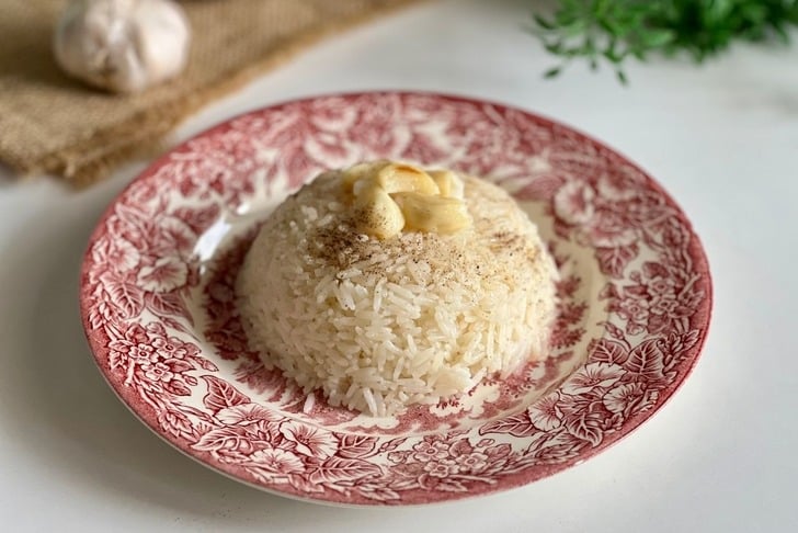 Sarımsaklı Pilav Tarifi