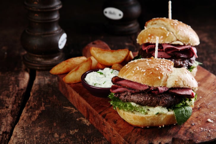 Mutfağı Şehrin En İyi Hamburgercisine Çevirecek 14 Ev Yapımı Burger Tarifi