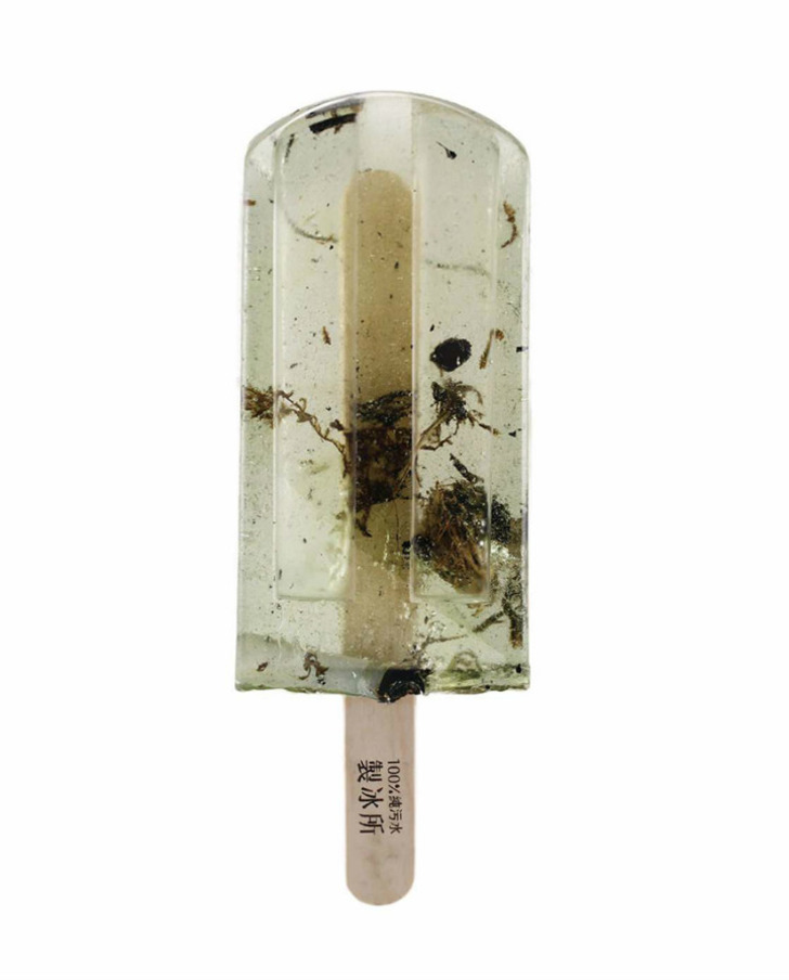 http://www.designboom.com/art/polluted-water-popsicles-06-08-2017/ | designboom