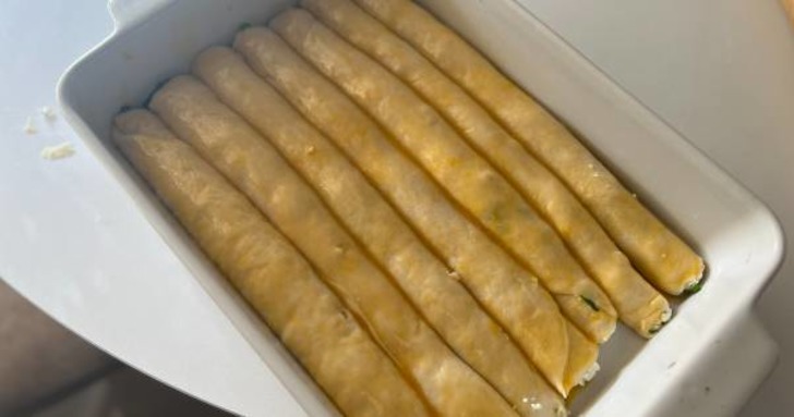 El Açması Peynirli Börek Tarifi Aşama 7