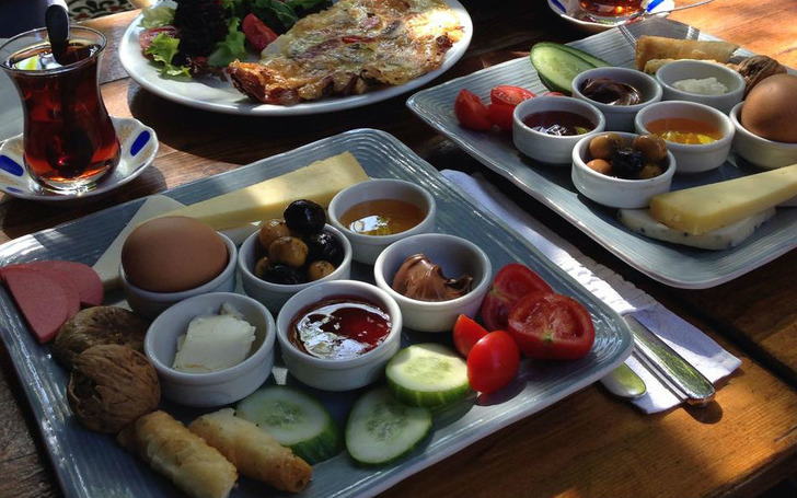 https://tr.foursquare.com/v/cafe-botanica/4ce134f794c3b60c445275ea?openPhotoId=5606683a498e383ac4d6b2cc | foursquare.com