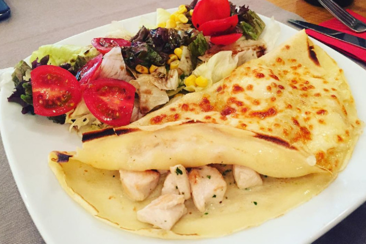 https://www.instagram.com/crepeandfondue/